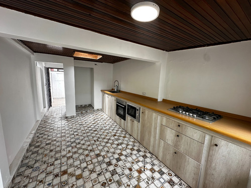 Casa En Remodelación Con Acceso Al Parque-descuento Comisión