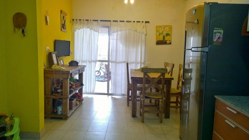Imagen 7 de 22 de Exc Chalet 1 Pl , 4 Amb Fdo Coch Reciclado En Su Totalidad.