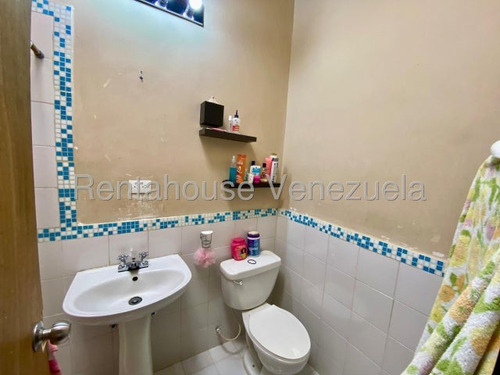 Casa En Venta Urb. Altos De La Galera, Araure - #25-17485 Iv
