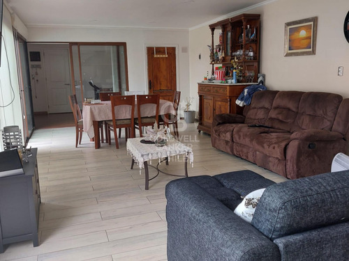 Maderos Norte, Funcional Y Cómoda Casa