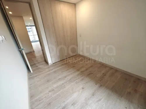 Apartamento En Arriendo Las Palmas 472-7039