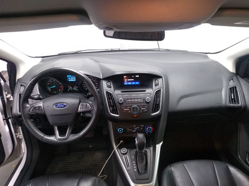 Ford Focus 2.0 Se Fastback 16v Flex 4p Powershift
