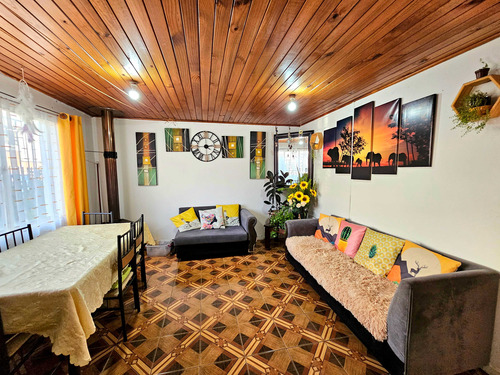 Rrb// Vende Casa 2d/1b Los Lirios (100774)