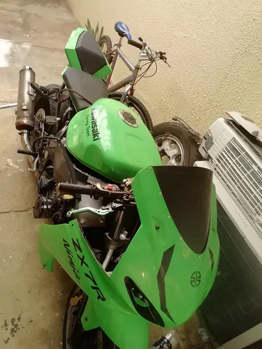 Kawasaki Ninja Zx7r (1998)