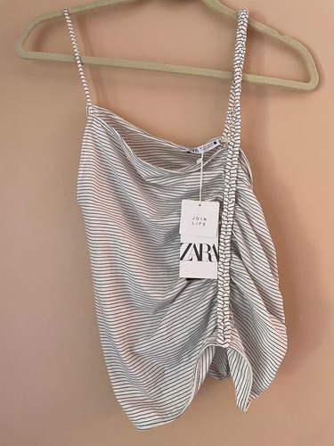 Remera Zara Nueva