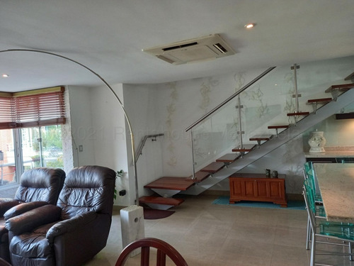 Imagen 6 de 13 de Lujoso Apartamento Dúplex Totalmente Amueblado En Escampadero Caracas 21-15231