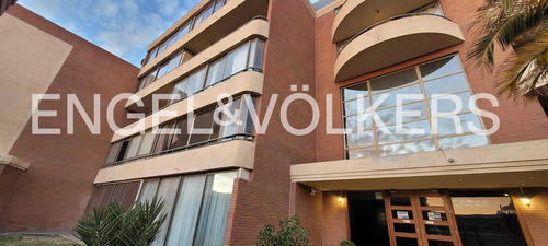 Venta De Moderno Departamento Con Excelente Ubicación
