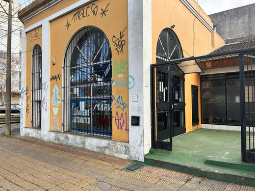 Venta Local + Fondo De Comercio En La Plata