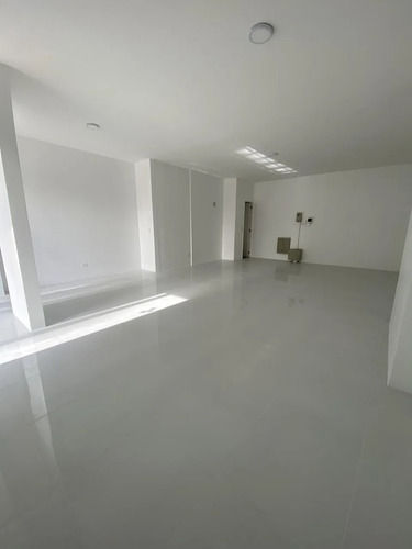 Local  Comercial 60m2  En  San Nicolas  630