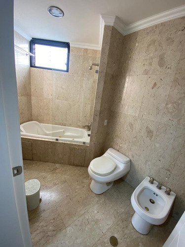 Excelente Apartamento Para Alquilar En Inmejorables Condiciones, Estratégicamente Ubicado En La Urb. Campo Alegre