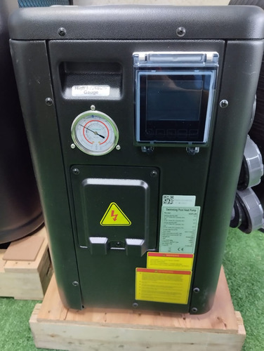 Bomba De Calor Marca Aq De 20.000 Btu Para Piscinas