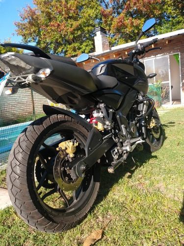 Bajaj Rouser Ns 200