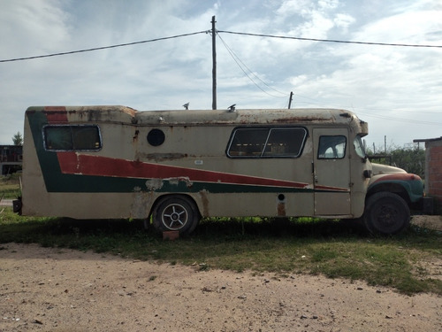 Imagen 2 de 11 de Chevrolet Bedford Motohome