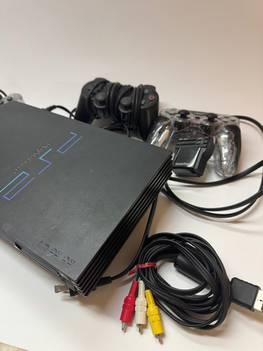 Consola Playstation 2 Con Cinco Controles Negro (Usado)