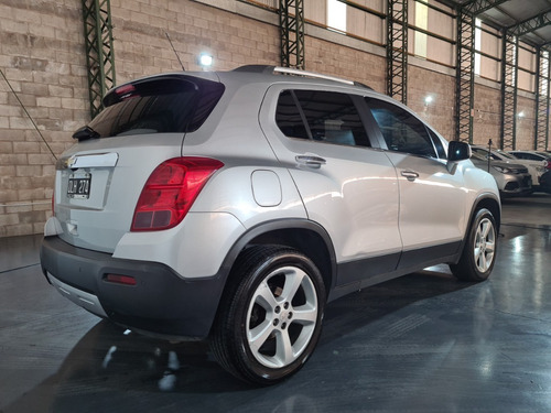 Imagen 8 de 10 de Chevrolet Tracker 1.8 Ltz + 4x4 Aut