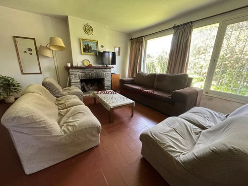 Casa En Venta 3 Dormtiorios En Las Delicias, Playa Mansa, Punta Del Este 