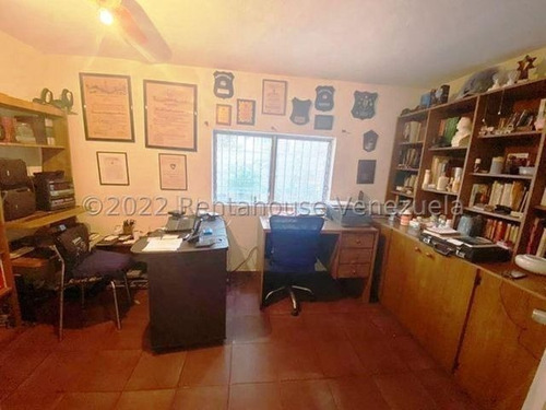 Imagen 8 de 15 de Casa En Venta Montalbán I 23-3647 Wolfgang Liaz 0414-132-24-22 0412-582-01-12