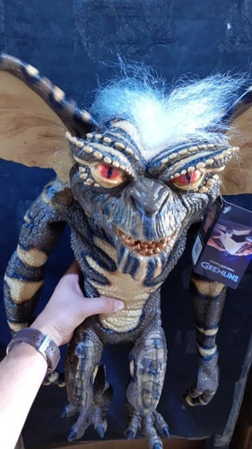 Muñeco Gremlin Evil Stripe Puppet Trick Or Treat Studios