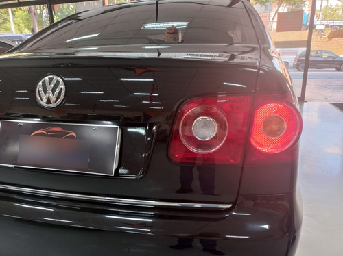 Imagem 8 de 16 de Volkswagen Polo Sedan