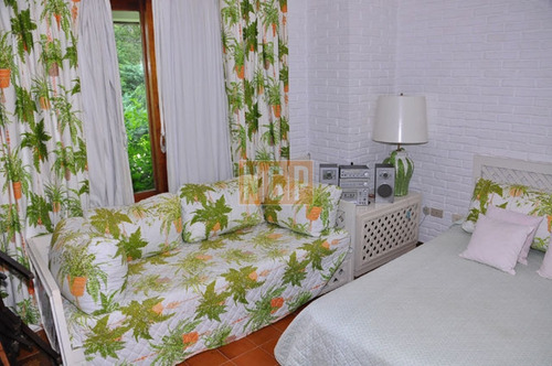 Casa En Lugano, 4 Dormitorios -ref:19810