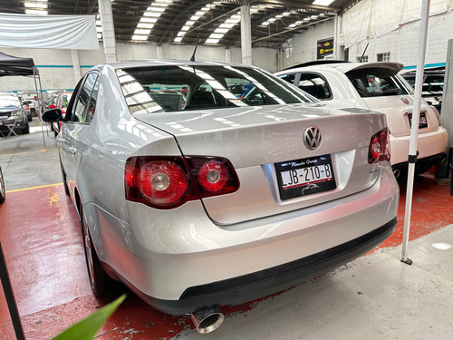 Volkswagen Bora 2.5 Style Tiptronic Bt At