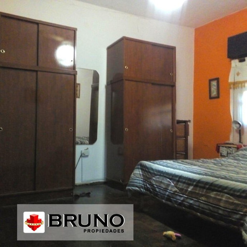 Casa Con Departamento En Venta En Merlo Sur