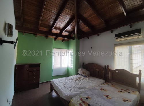 Imagen 16 de 17 de Casa En Venta En El Limon Maracay Aragua 22-14660 Irrr