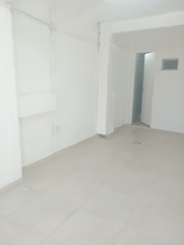 Alquilo Departamento Zona Victoria