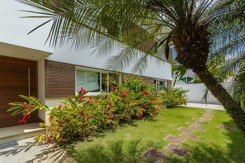 Casas A Venda No Condomínio Mansões Barra Da Tijuca - Ebcn50135