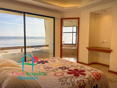 Cad Torre Uno 213. ¡frente Al Mar! Departamento En Playa Diamante Con Acceso Directo A La Playa