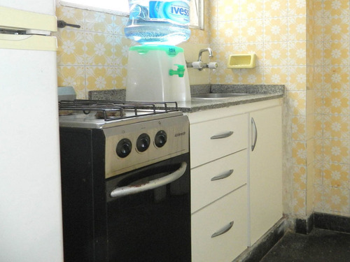 Imagen 8 de 17 de Departamento En Venta En Barrio Norte De 1 Ambiente