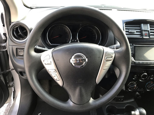 Imagen 15 de 15 de Nissan Versa 4 Puertas