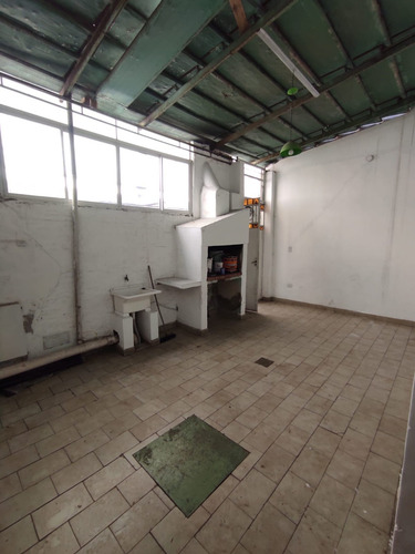 Imagen 3 de 13 de Casa Interna De Pasillo Dos Dormitorios