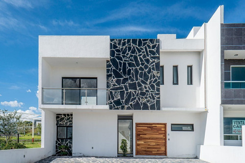 Imagen 21 de 30 de Se Vende Casa En Lomas De Juriquilla, 3 Niveles, Doble Altur