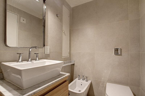 Departamento 5 Ambientes Luminoso Balcon Vista Impecable Suite Cochera En Recoleta