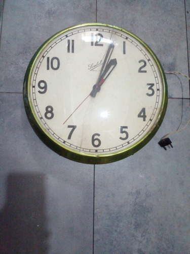 Reloj  De Pared Sombol 