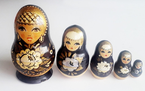 Mamushkas Rusas Pintadas A Mano Son 5 De 8 Y 2 Cm - C4 C