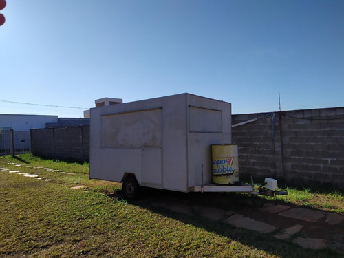 Imagem 8 de 15 de Vendo Trailer Food Truck Baú Reboque (400cm X 250cm X 200cm)