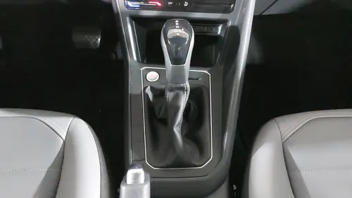 Volkswagen Nivus 1.0 TSI HIGHLINE AUTO