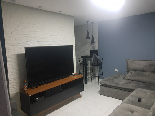 Imagem 8 de 27 de Vendo Sobrado 2 Quartos/suite Na Cohab Adventista (vi685)