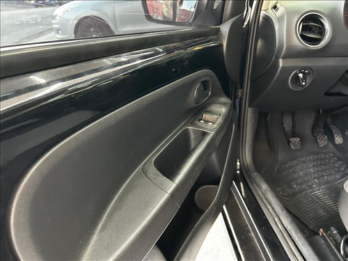 Volkswagen Up! 1.0 Mpi Take up 12v