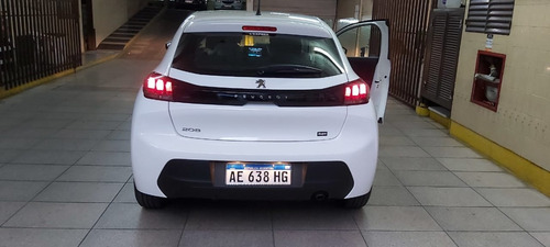 Imagen 8 de 11 de Peugeot 208 Like Pack 1.6