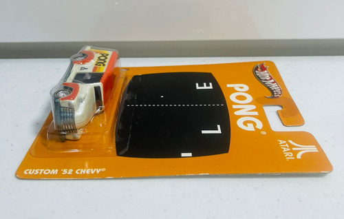 Hot Wheels Atari Pong Custom `52 Chevy Escala 1:64 (Usado)