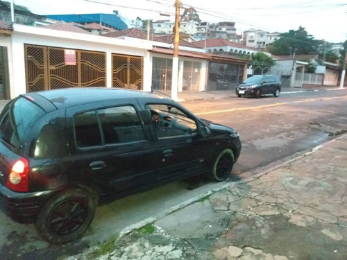 Clio 2001