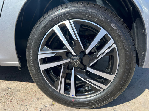 Peugeot 208 1.0T Allure Pack