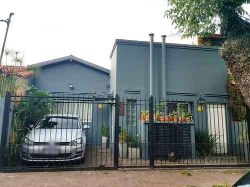 Casa 5 Ambientes En Venta - Mart.-vias/santa Fe