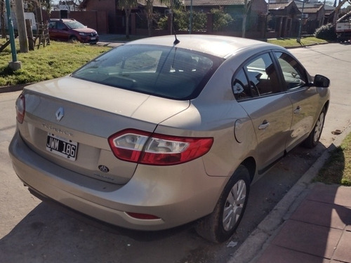 Imagen 3 de 6 de Renault Fluence 1.6 Confort 110cv 2011