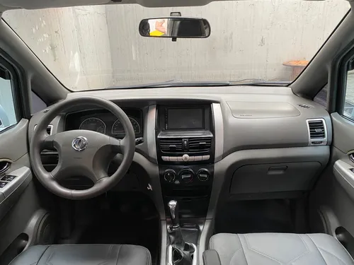 Camioneta Dfsk Donfeng Modelo 2015, 7 Pasajeros