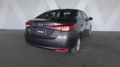 Toyota Yaris 1.5 SEDAN CORE AUTO