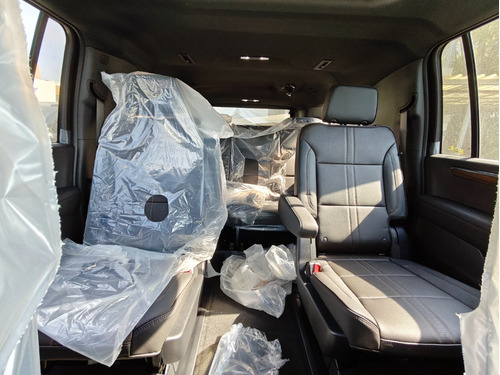 Chevrolet Suburban HIGH COUNTRY